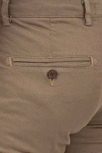 Imagen de PANTALÓN CHINO DE TEJIDO ESTAMPADO