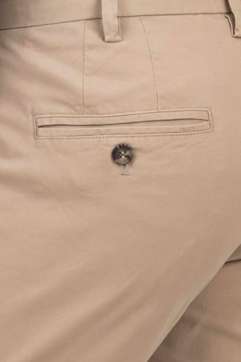 Imagen de PANTALÓN ESTILO CHINO DE SARGA DE ALGODÓN LISO