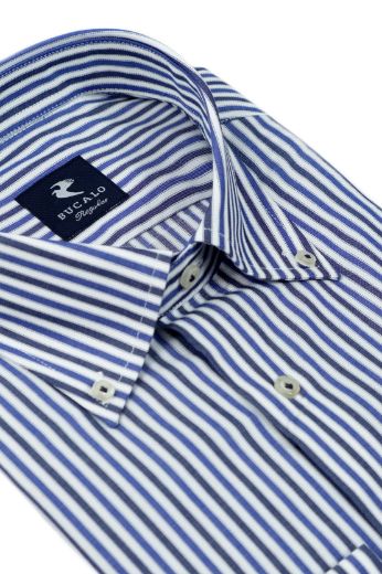 Imagen de Camisa de twill a rayas con cuello botón