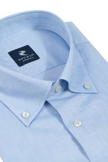 Imagen de Camisa Oxford de color sólido con cuello abotonado