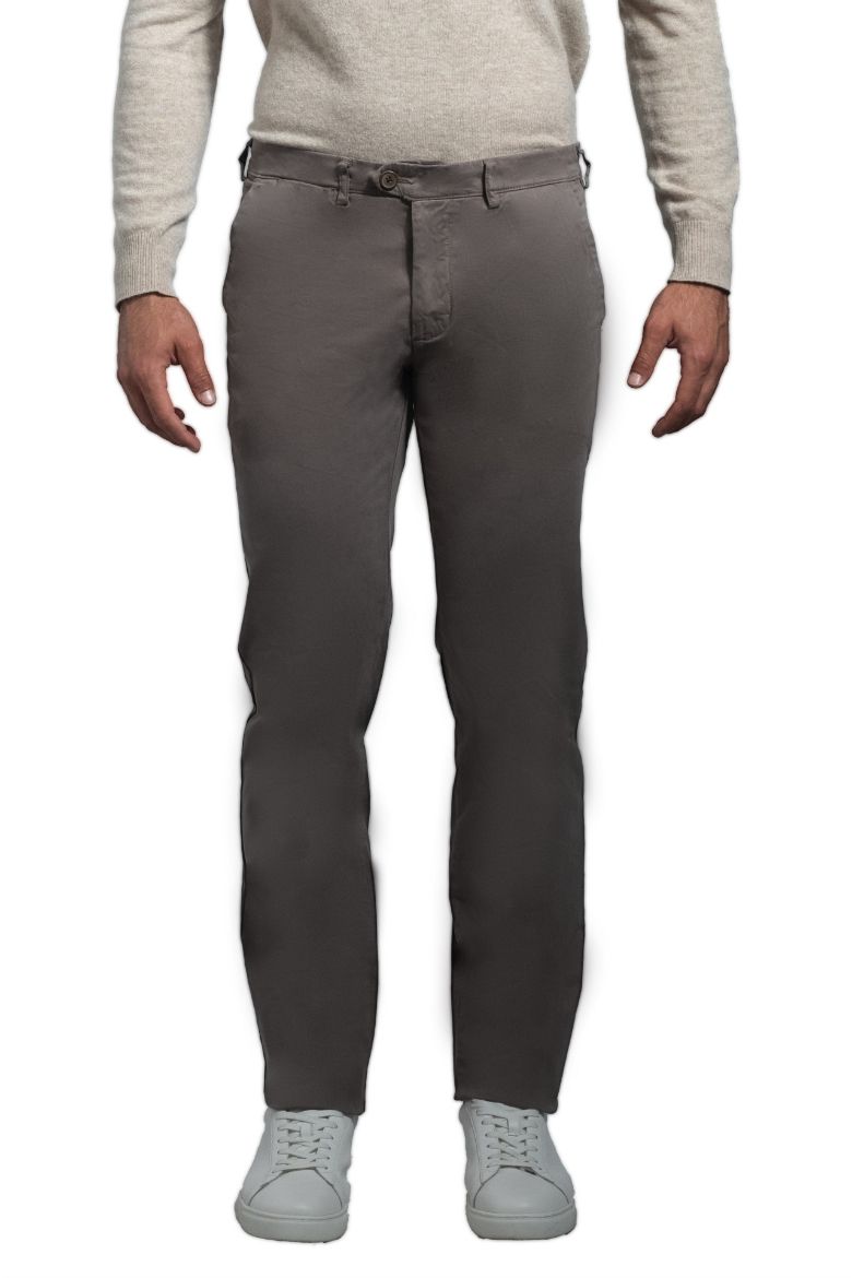 Imagen de Chino casual trousers in twill cotton, solid color, regular fit.