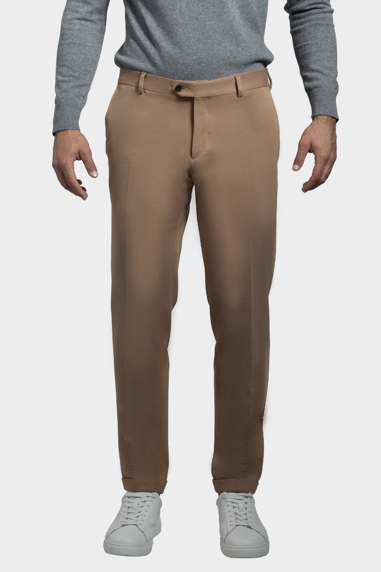 Imagen de pantalón chino de tejido punto milano teñido