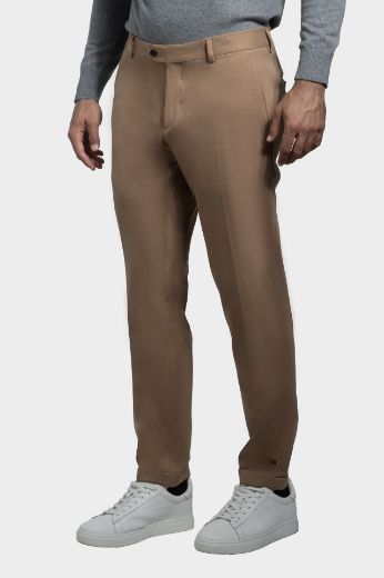 Imagen de pantalón chino de tejido punto milano teñido