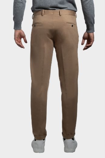 Imagen de pantalón chino de tejido punto milano teñido